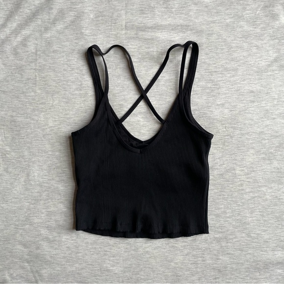 Vuori Black Crop Top Size XS - Picture 2 of 4